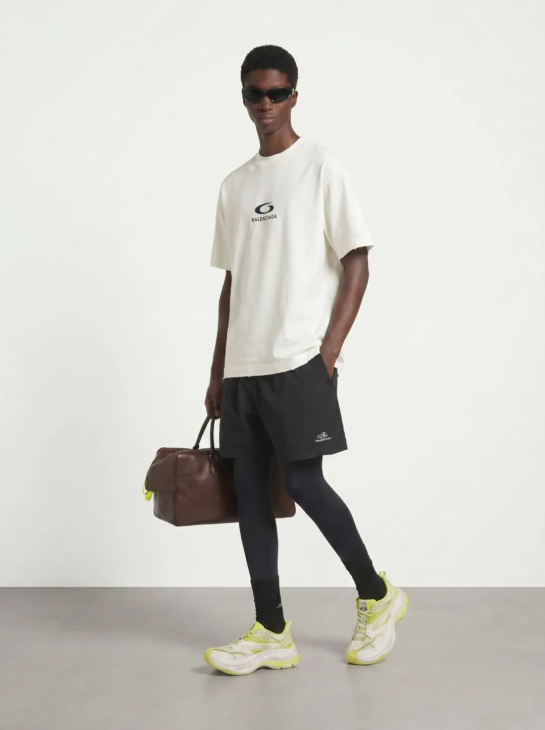 P100✨🔥 [balenciaga] 2026FW short-sleeved T-shirt Premium 26s double yarn 300g fabric, washed with Ma Liang distressed process Color: washed black, washed white, washed Khaki Size: S M L XL 2XL